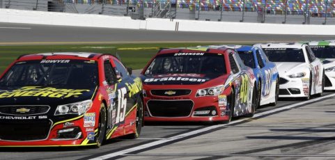 Daily Fantasy NASCAR Picks for DraftKings & FantasyFeud – Folds of Honor Quiktrip 500